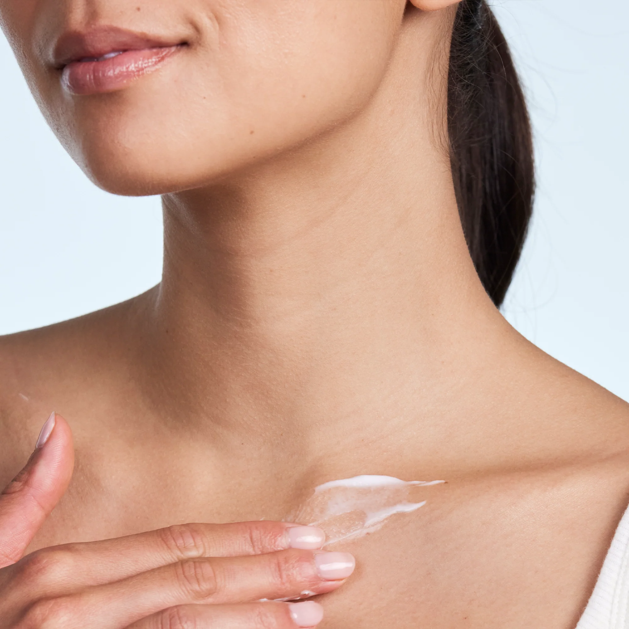 Pro-Collagen+ Neckline TLC Treatment - Image 4
