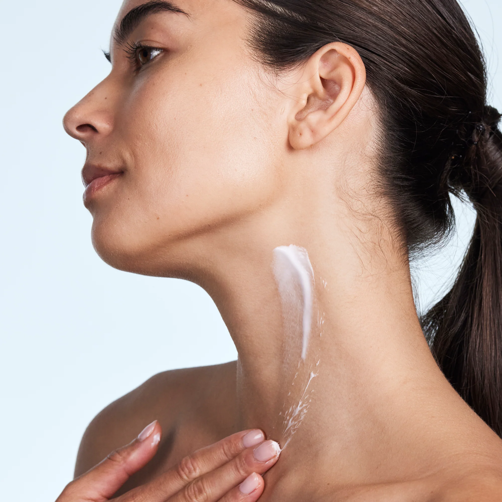 Pro-Collagen+ Neckline TLC Treatment - Image 3